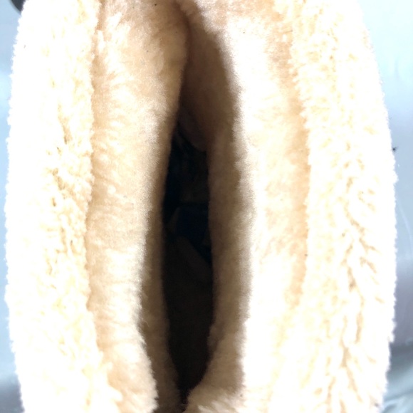 Warm Panda ankle booties - Picture 11 of 12